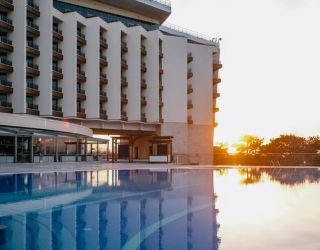 Отель "МЕТРОПОЛЬ Гранд Отель Геленджик" / "Metropol Grand Hotel Gelendzhik"